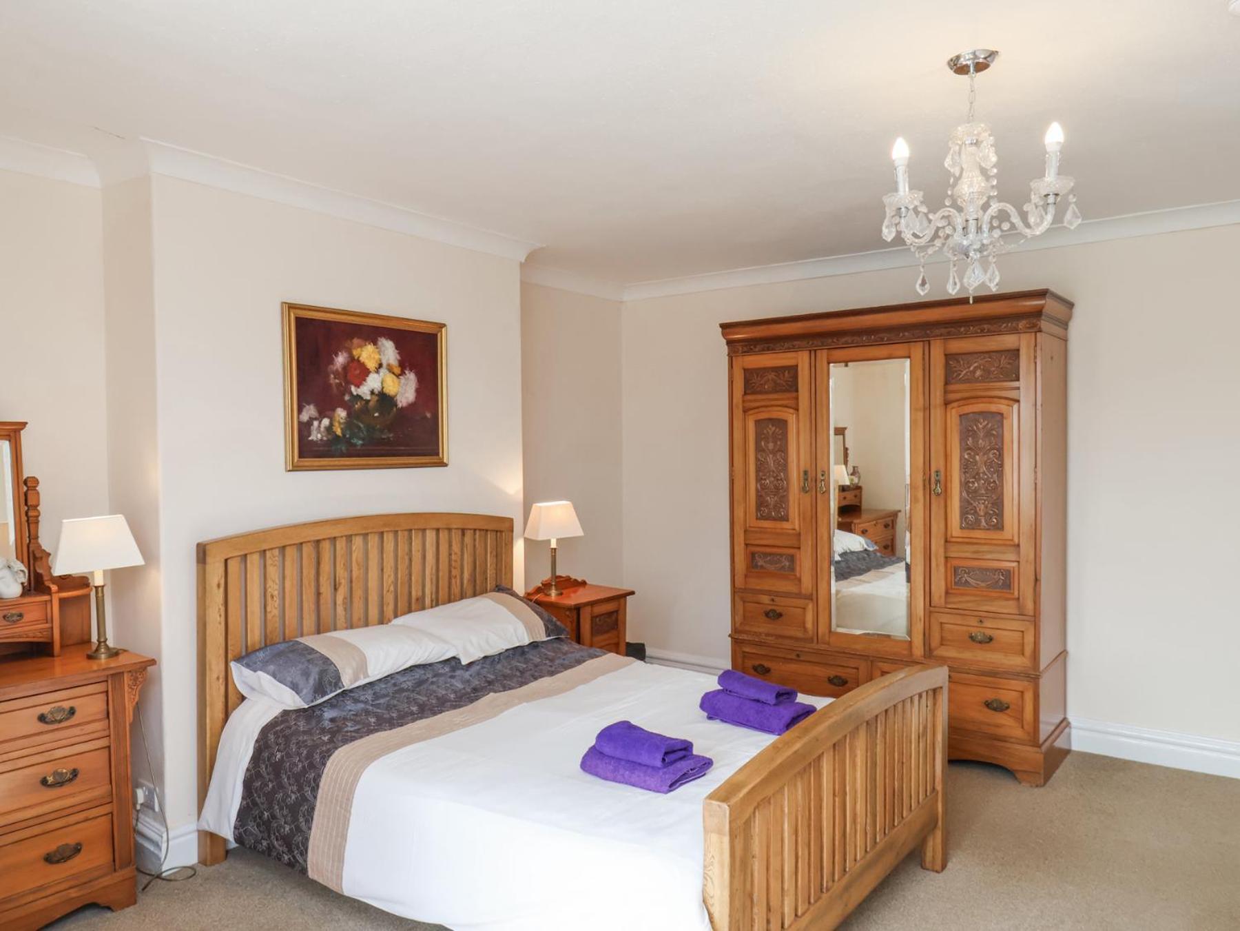 Mayfield Manor Whitby Exterior photo